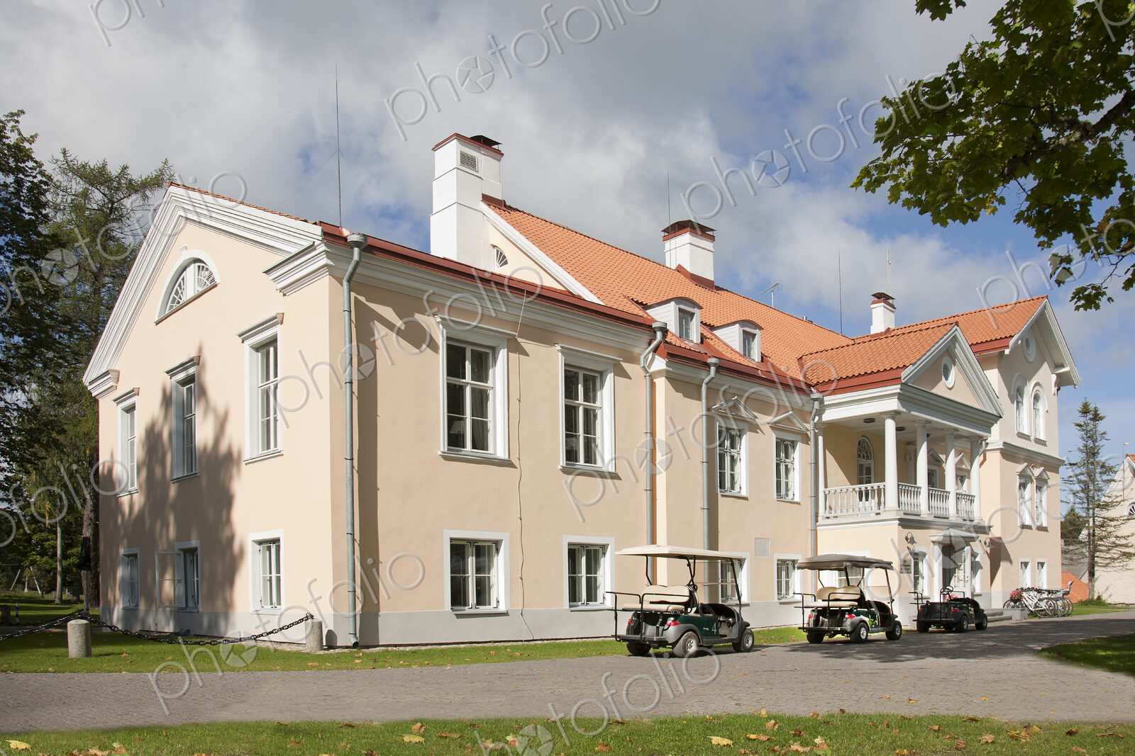 Vihula Manor Exterior