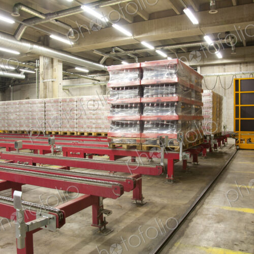 Warehouse,and distribution centre for goods, Steel platforms and pallets,lifting…
