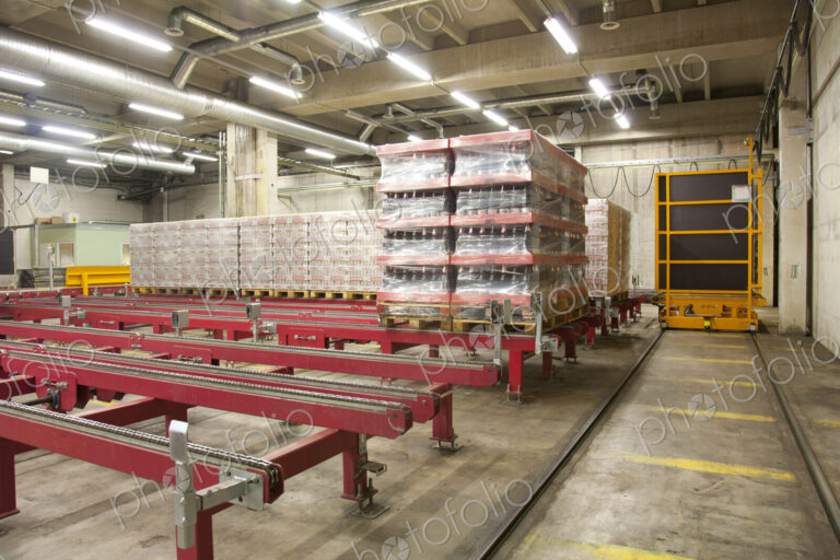 Warehouse,and distribution centre for goods, Steel platforms and pallets,lifting…