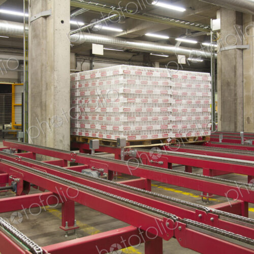 Warehouse,and distribution centre for goods. Steel platforms and pallets,lifting…