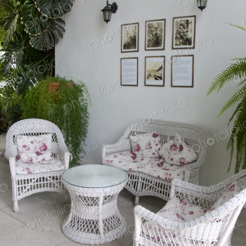 White Wicker Furniture