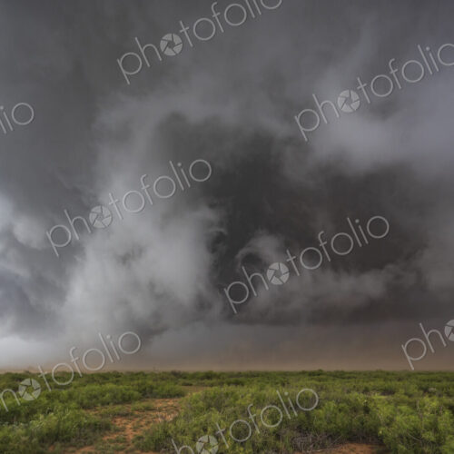 Wrapping RFD on the SE side of the Hook on a Tornado-Warned Supercell Wrapping RFD on the SE side of the Hook on a Tornado-Warned Supercell