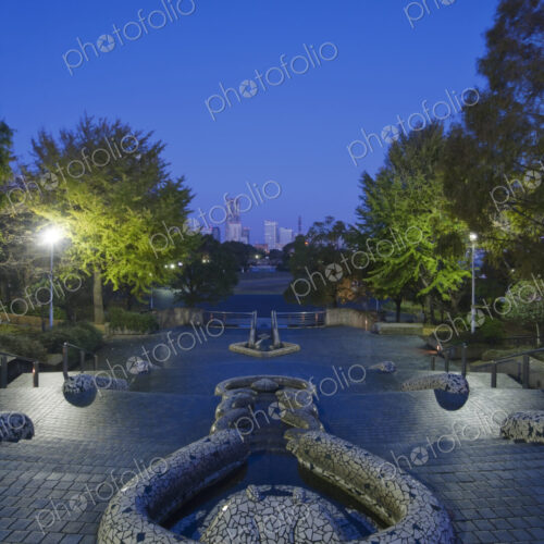 Yamashita Park at dawn, Yokohama, Japan Yamashita Park at dawn, Yokohama, Japan